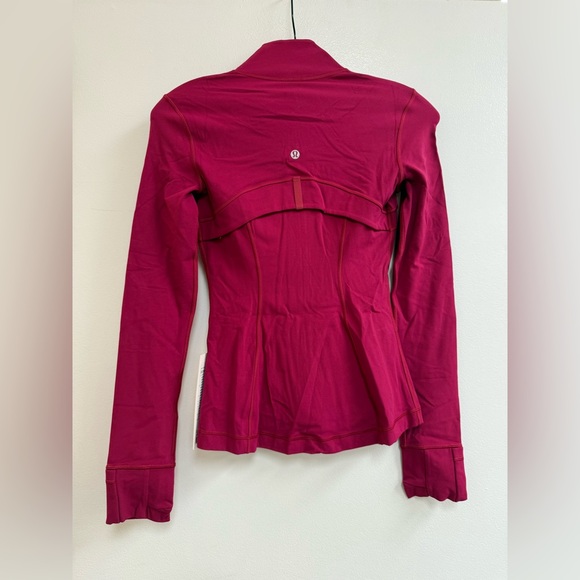 LuluLemon Define Jacket Nulu in Berry Rumble - Picture 2 of 7